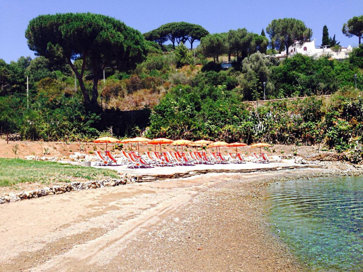 Hotel Cala Di Mola Porto Azzurro Exterior photo